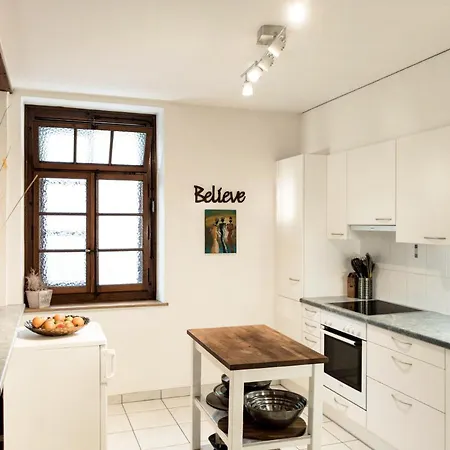 Cozy Getaway In The Heart Of The Swiss Riviera Apartment